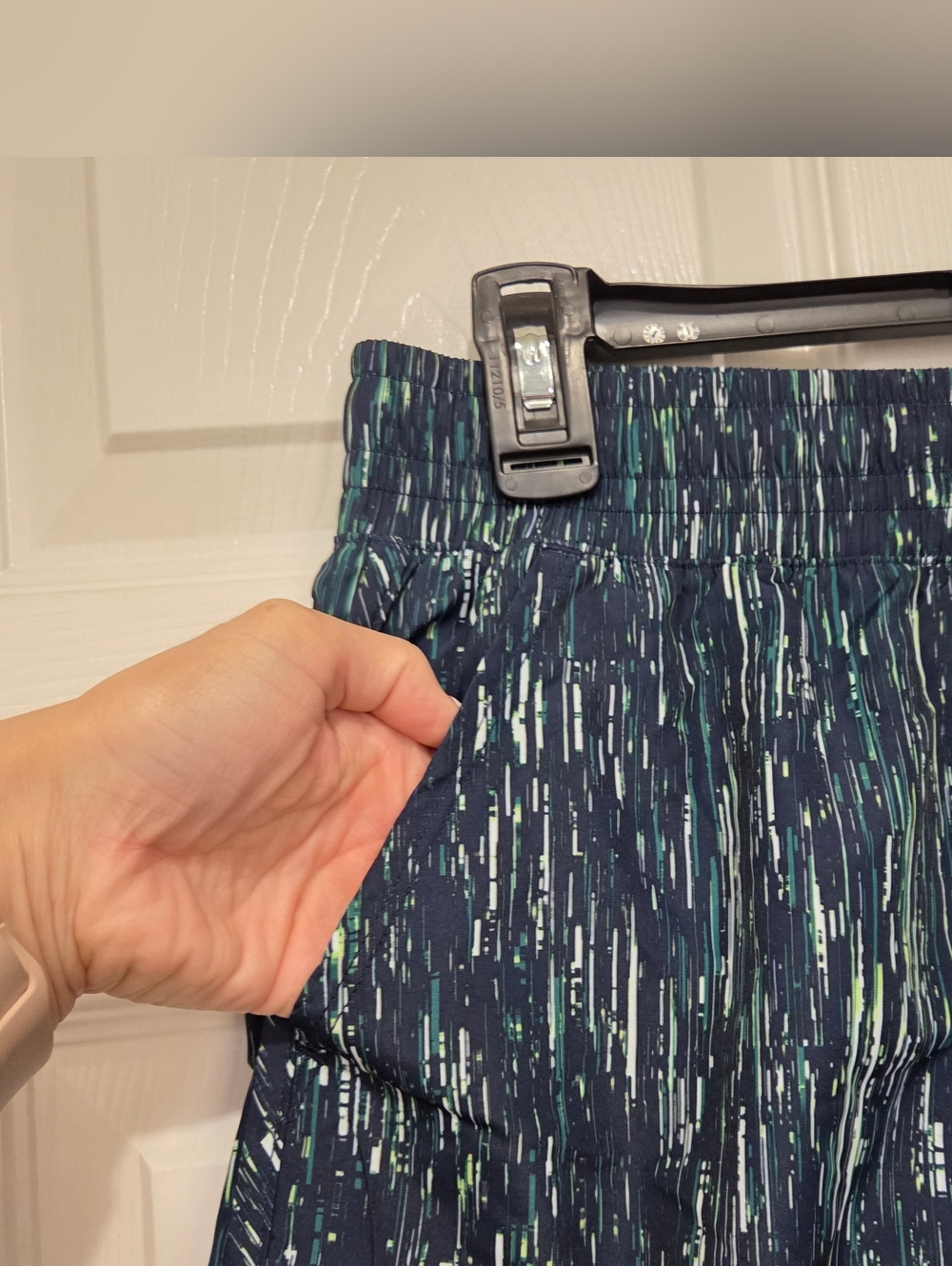 Athletic Works Women's Blue Multi All Over Print Running Shorts Size Small - Picture 5 of 14